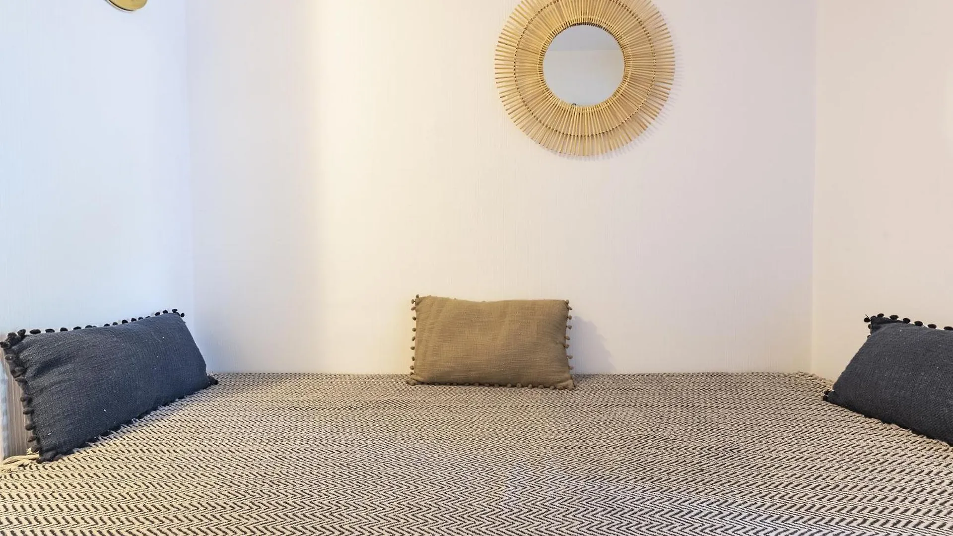 Appartement Var Azur Roquebrune-sur-Argens 0*,  France